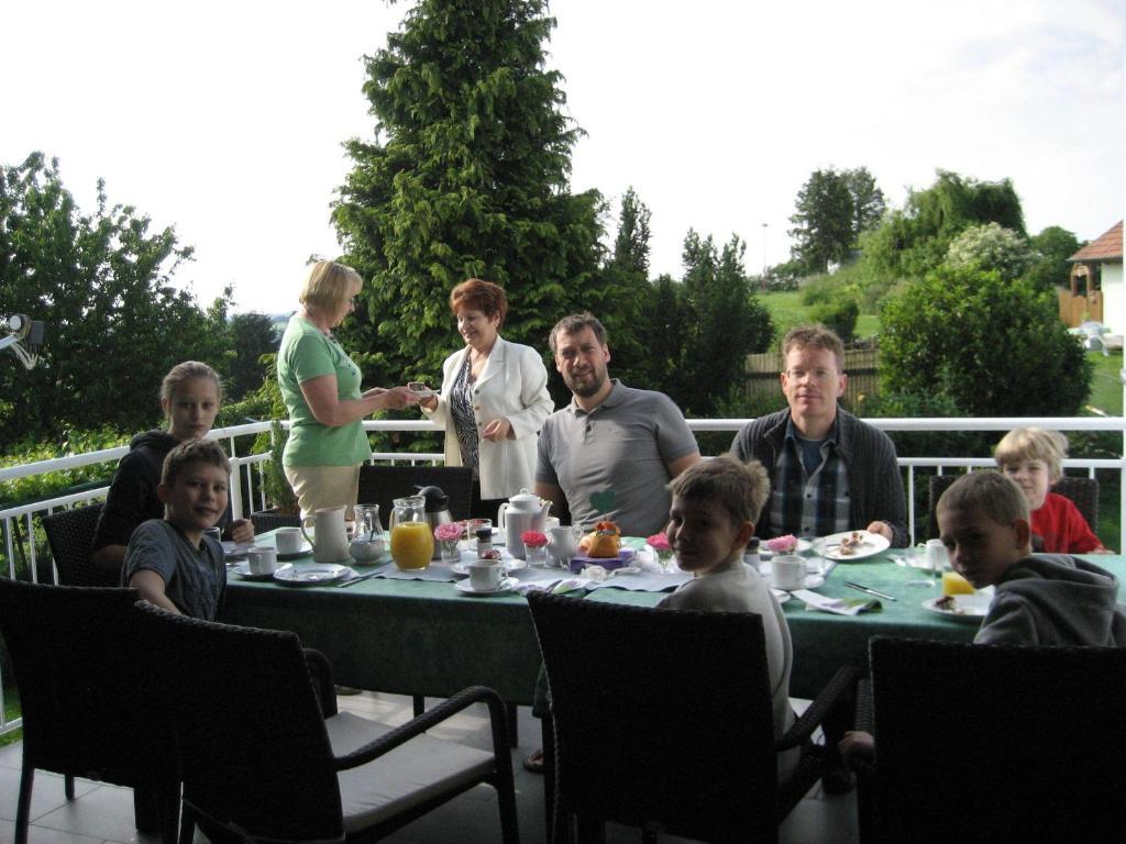 Gastehaus Zieserl Deutsch Kaltenbrunn Luaran gambar